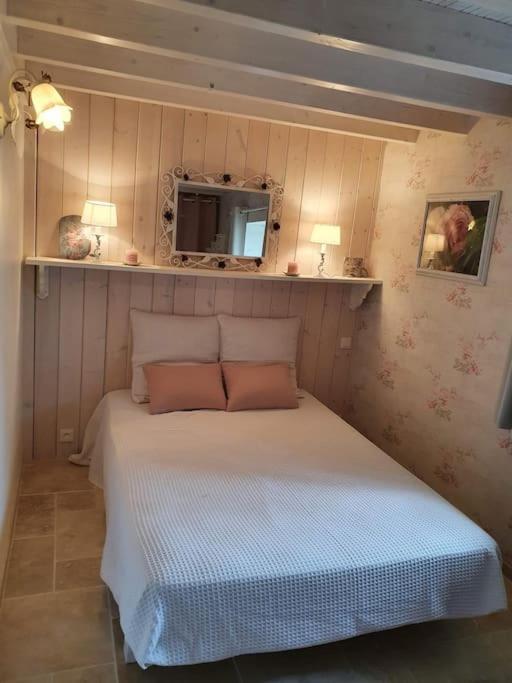 Gite Spacieux - 3 Chambres - Calme Et Charmant Cubnezais Bagian luar foto